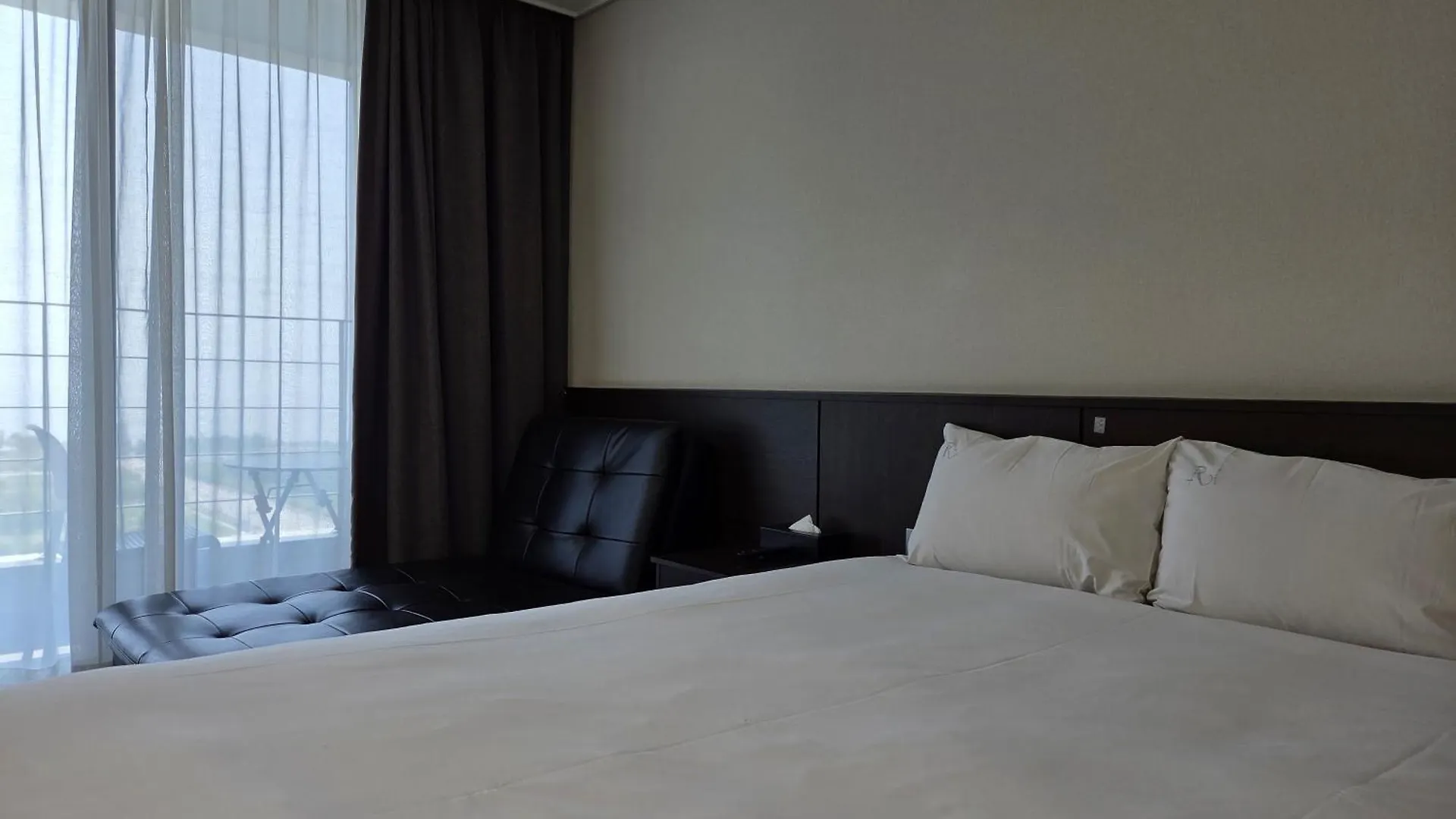 Riviera Hotel Yeongjong Incheon South Korea