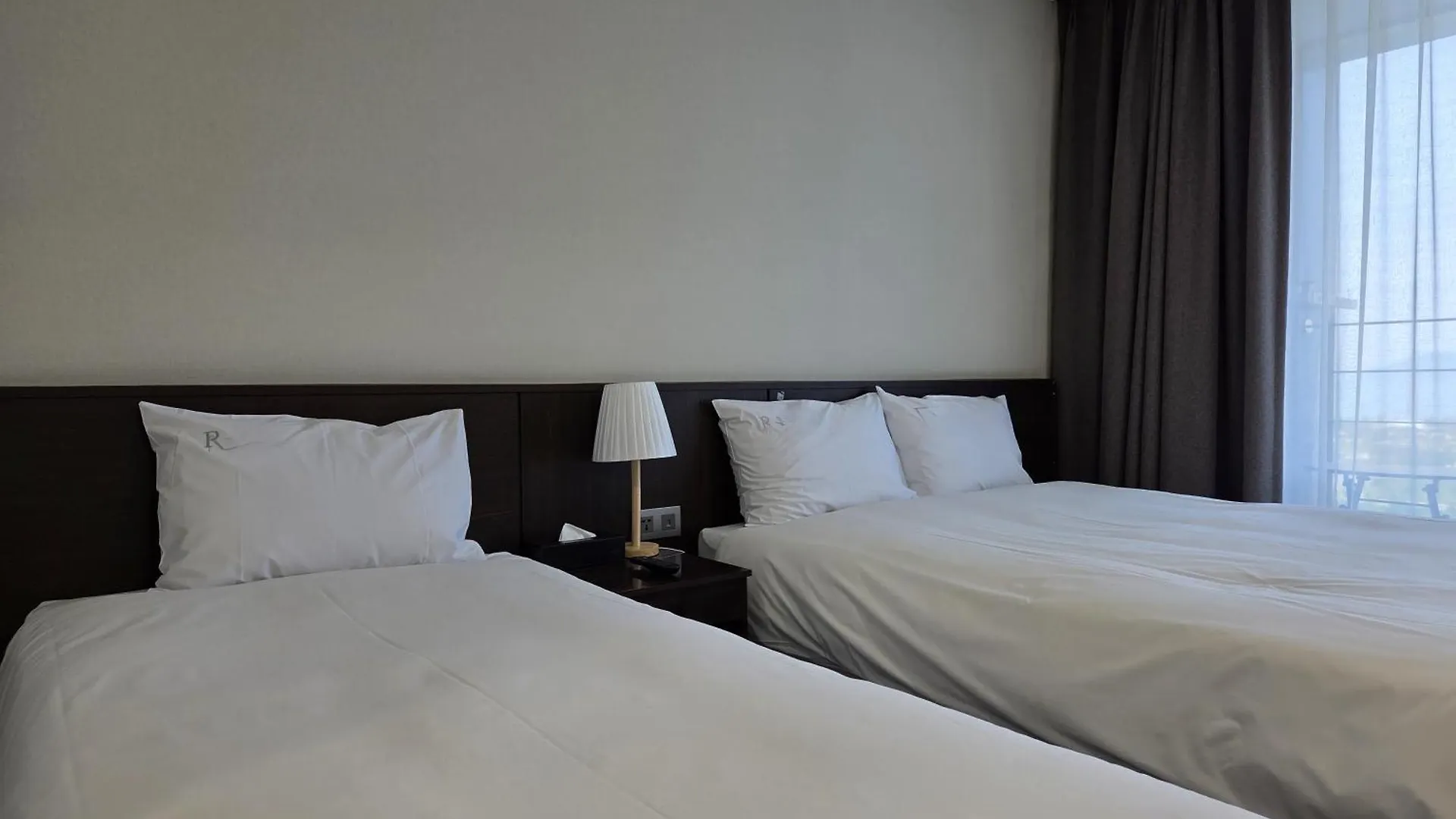 Riviera Hotel Yeongjong Incheon 0*,